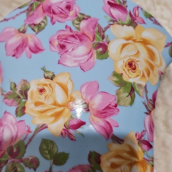 Floral Vase with Pink and Yellow Roses - Picture 3 of 3